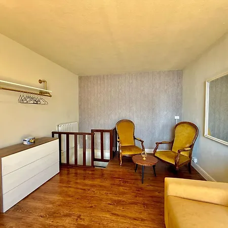 Lemon Home, Con Vista *