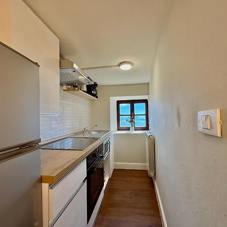 Lemon Home, Con Vista Apartment