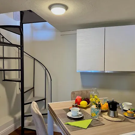 Lemon Home, Con Vista *