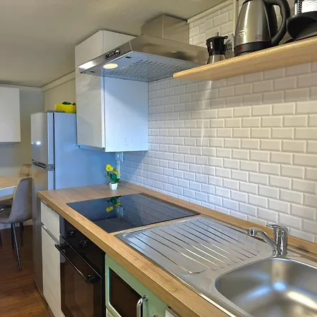 Lemon Home, Con Vista Apartment