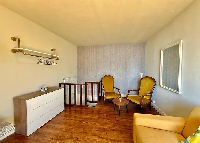 Lemon Home, Con Vista *