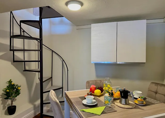 Lemon Home, Con Vista *