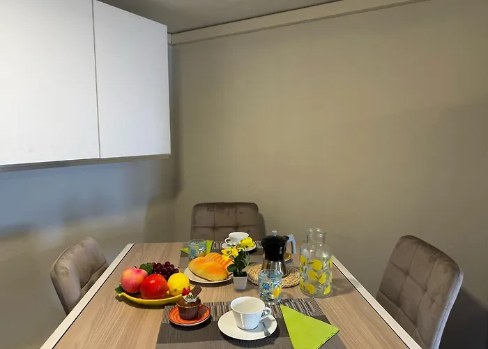 Lemon Home, Con Vista * מנאג'יו