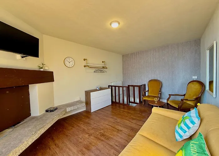 Lemon Home, Con Vista Μενάτζιο